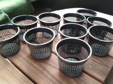 Preview: 30 Pflanzkörbe 4 verschiedene Größe von 11 - 22 cm Teichpflanzen Preview: Pflanzkörbe Pflanzkorb Teich